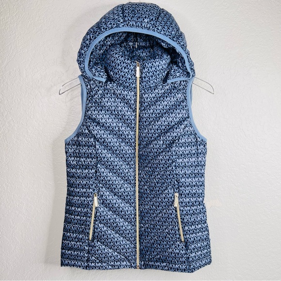 MICHAEL Michael Kors Jackets & Blazers - Michael Kors Navy/Blue Packable Down Fill Hood Quilted Puffer Vest